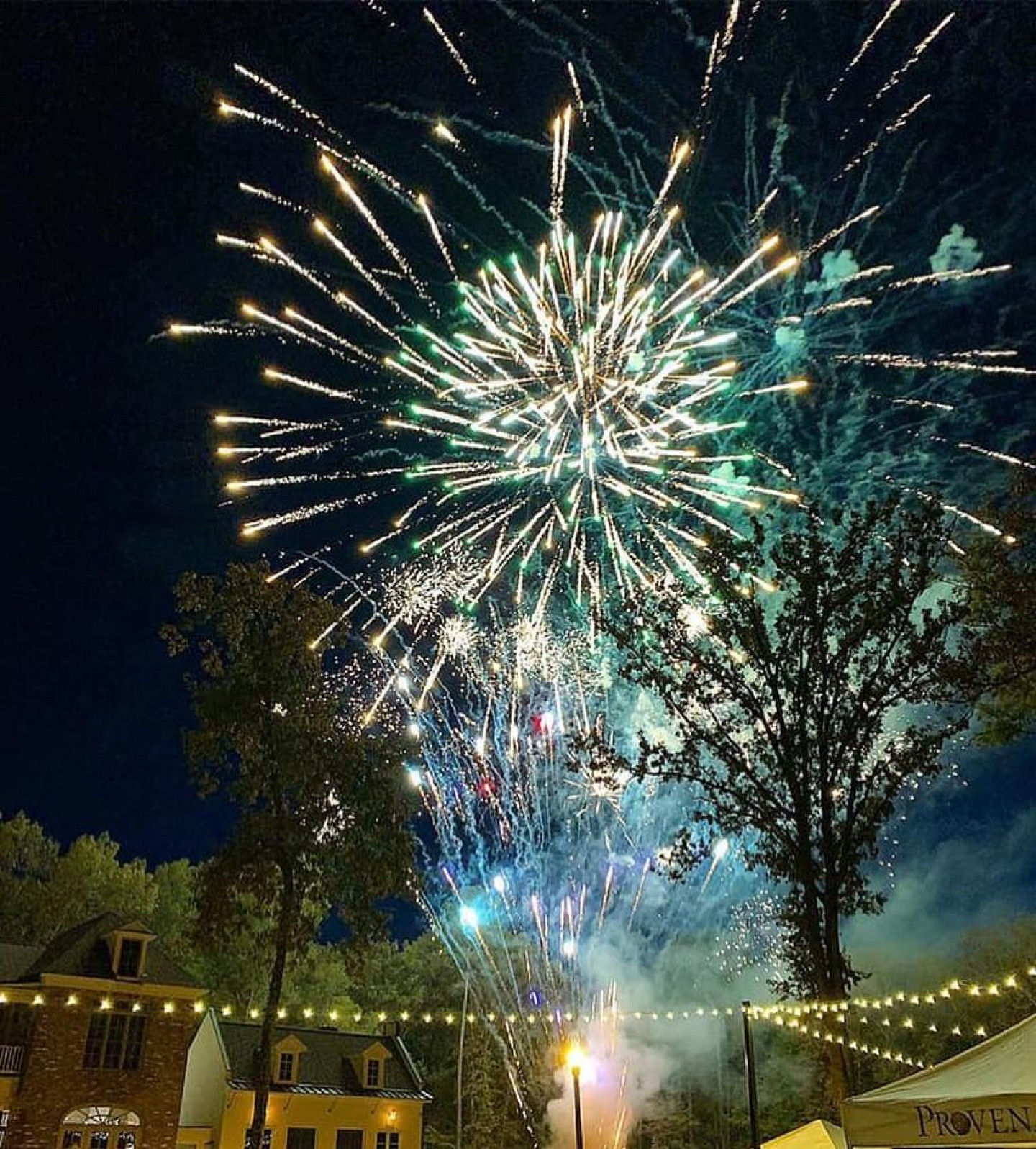 Commercial Fireworks Louisiana Pyromania Fireworks